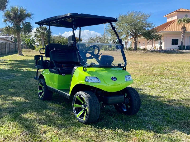 2024 Evolution Electric Golf Cart Classic 4 Plus