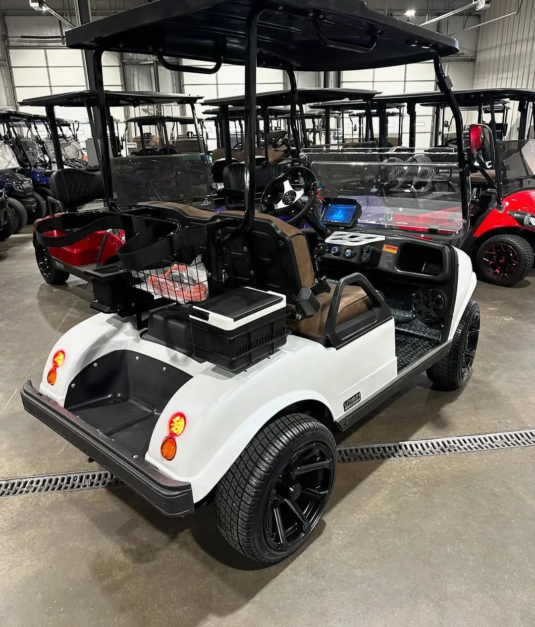 2025 Evolution Ev Classic 2 Plus LITHIUM ( white )